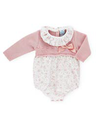 Pelele combinado de cuello con detalles románticos