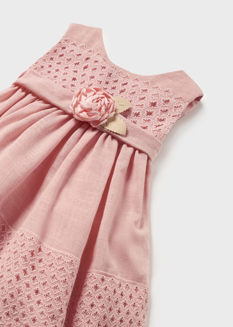 Vestido combinado con motivos de guipur para bebé Art. 23-01945-011 Rosado