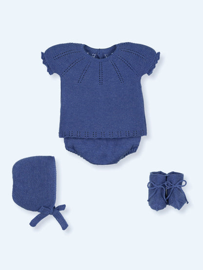 9232 Conjunto de punto 4pzas ( blusa, braguita, capota y patucos) Macilusion