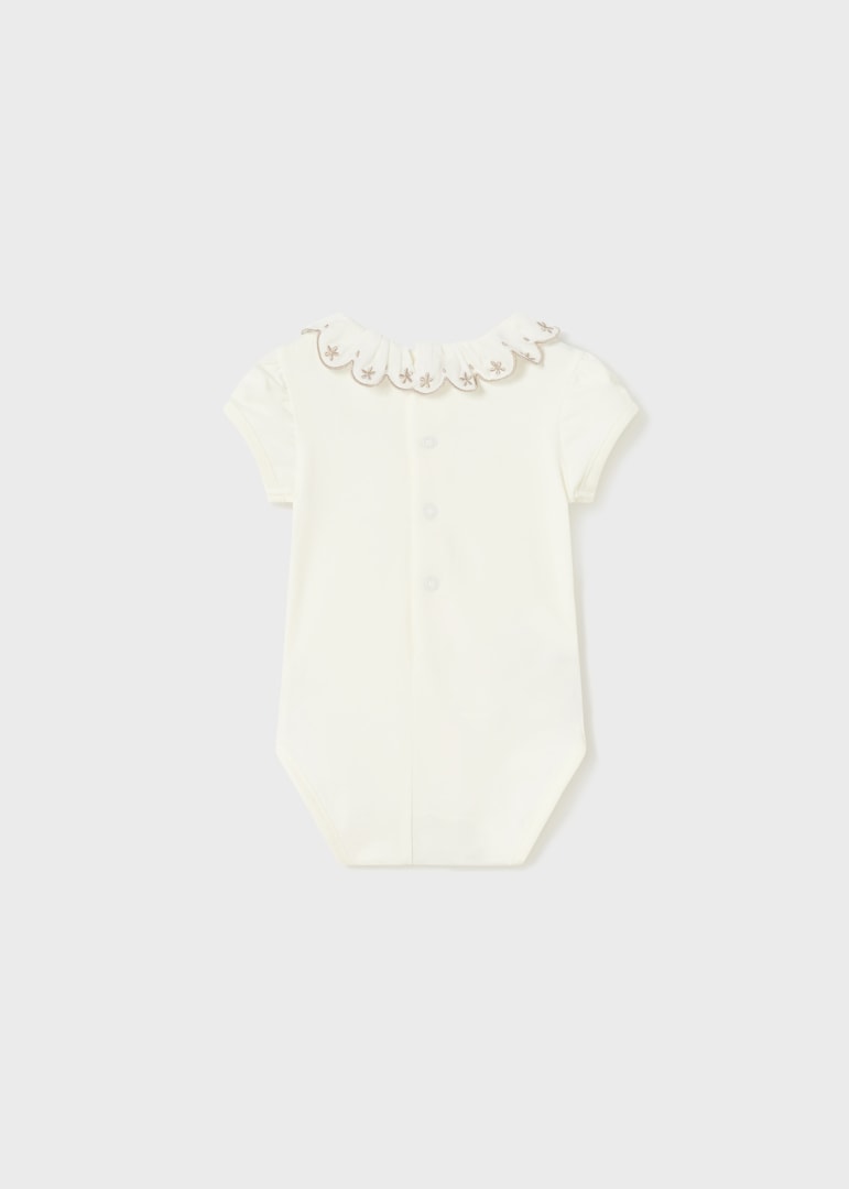 Body con cuello de algodón sostenible para recién nacido MAYORAL Ref. 23/1733/83 Crudo