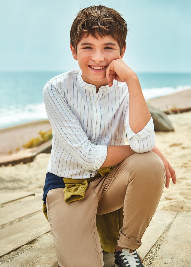Pantalón chino slim de algodón sostenible para chico Art. 23-00530-040 Canela