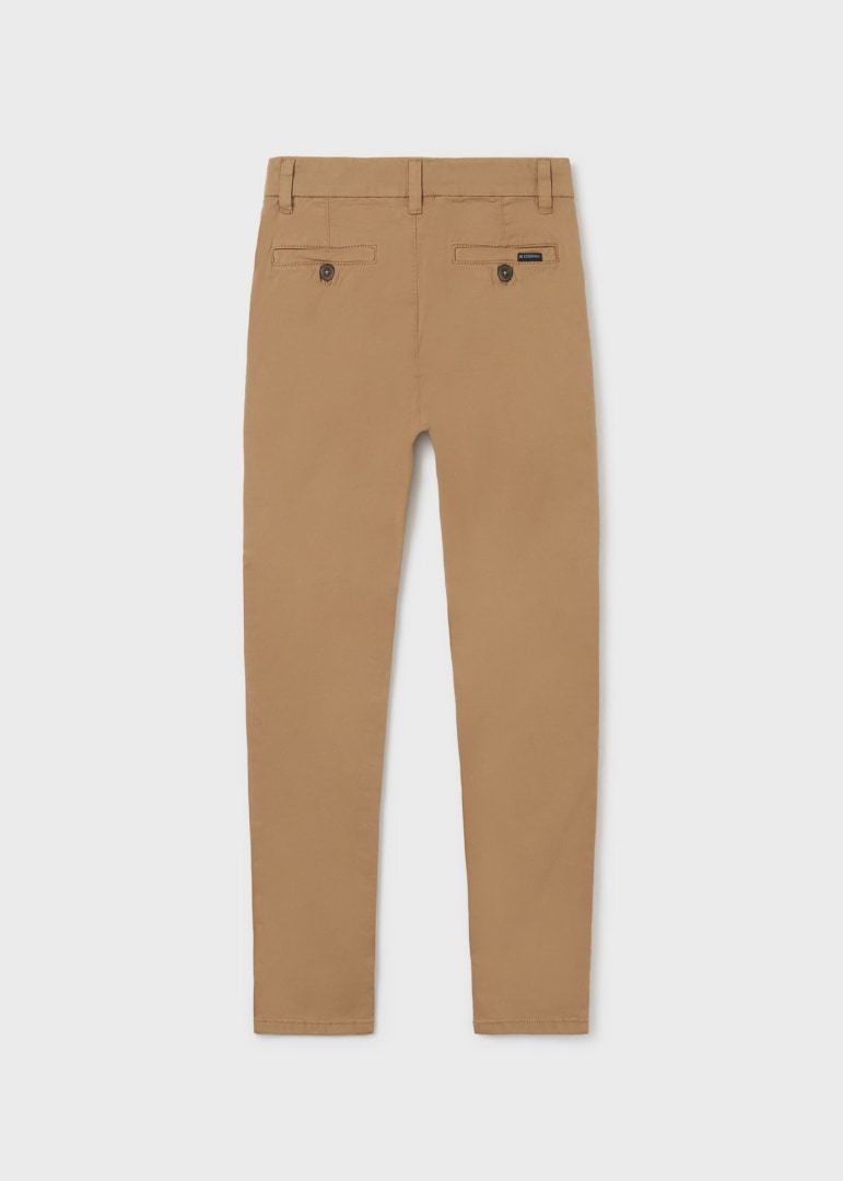 Pantalón chino slim de algodón sostenible para chico Art. 23-00530-040 Canela