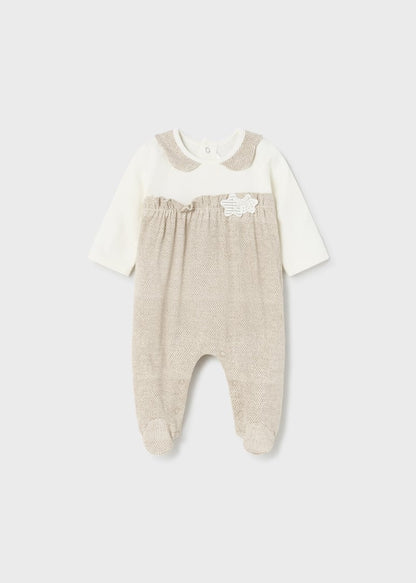 Pijama con cuello en algodón sostenible para recién nacido MAYORAL Ref. 23/1734/79 Beige