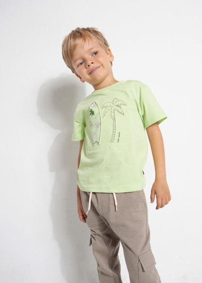 Playera con motivo estampado de algodón sostenible para niño Art. 23-03019-016 Apio