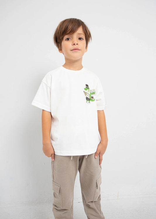 Playera skater fit de algodón sostenible para niño Art. 23-03015-023 Nata