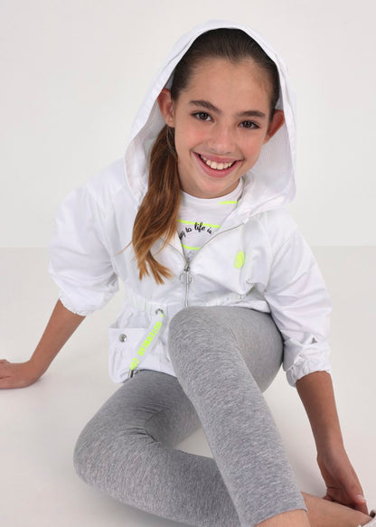Rompevientos con capucha para chica MAYORAL Ref. 23/6438/76 Blanco