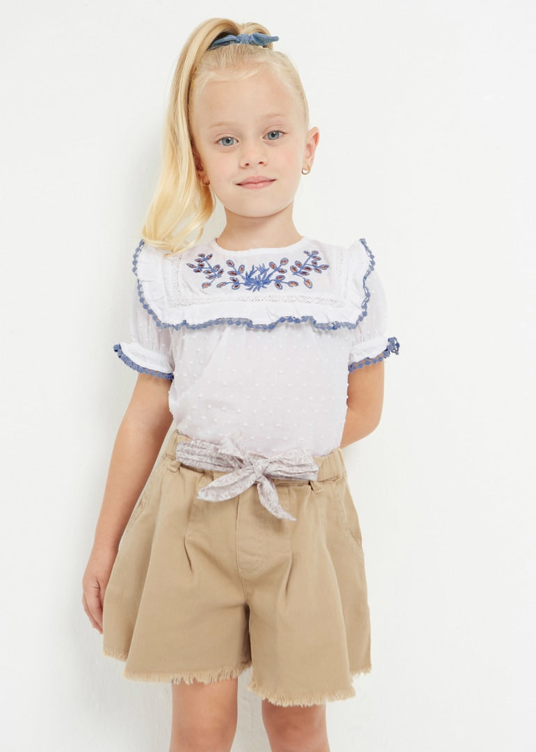 Short con cinturón estampado de algodón sostenible para niña Art. 23-03209-082 Tostado