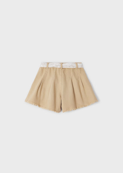 Short con cinturón estampado de algodón sostenible para niña Art. 23-03209-082 Tostado