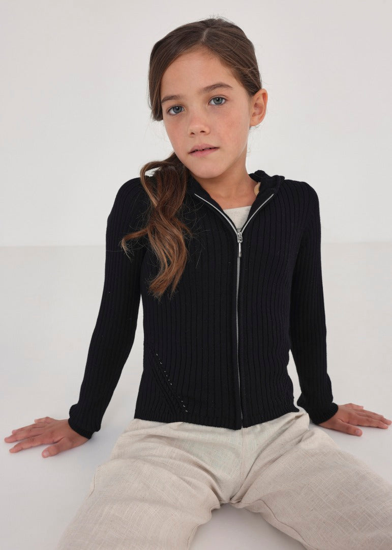 Suéter tricot con capucha y cremallera para chica Art. 23-06435-065 Negro