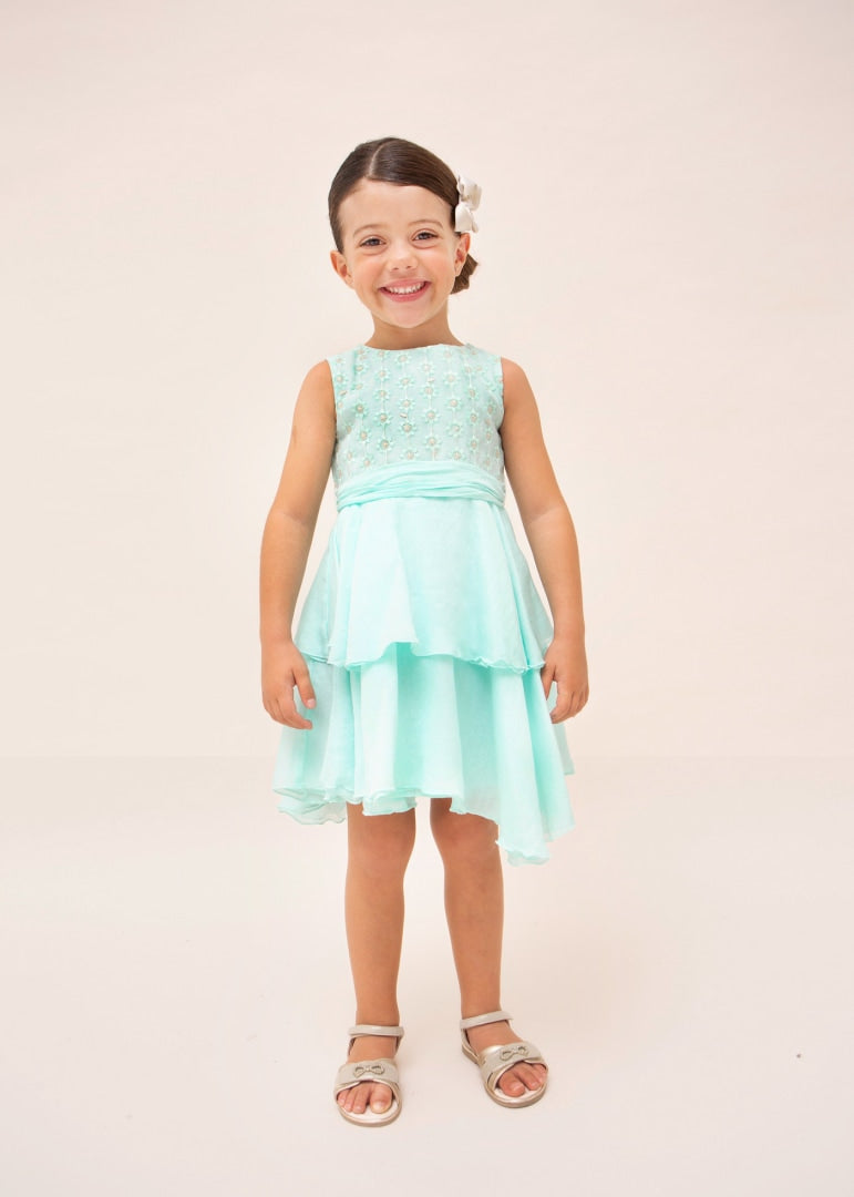 Vestido con falda de holanes y motivo bordado para niña MAYORAL Ref. 23/3912/74 Agua
