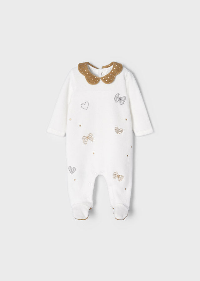 Pijama de punto aterciopelado para recién nacido MAYORAL ECOFRIENDS Ref 12/2608/19 Crd caramel