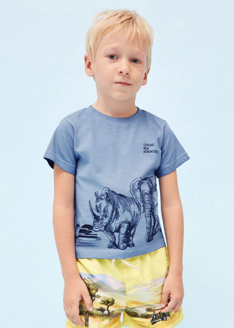 Playera de manga corta con motivo estampado para niño CELESTE SKU 3011